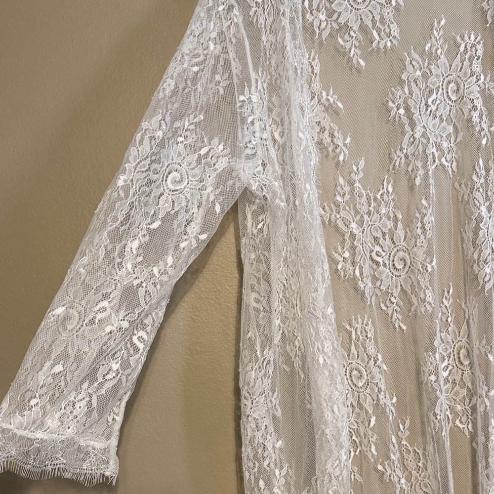 Women’s, Unknown Brand, Sheer White Lace Robe - Picture 2 of 4